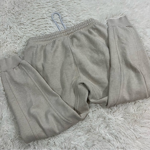adidas Women's Studio Lounge Fleece Pants Medium - Picture 12 of 14